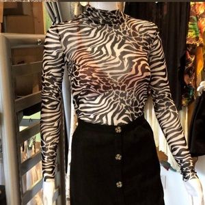 Minimum Sheer Zebra Print